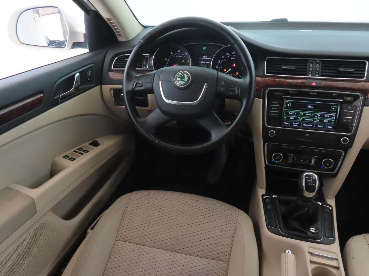 2012 Škoda SUPERB - 9