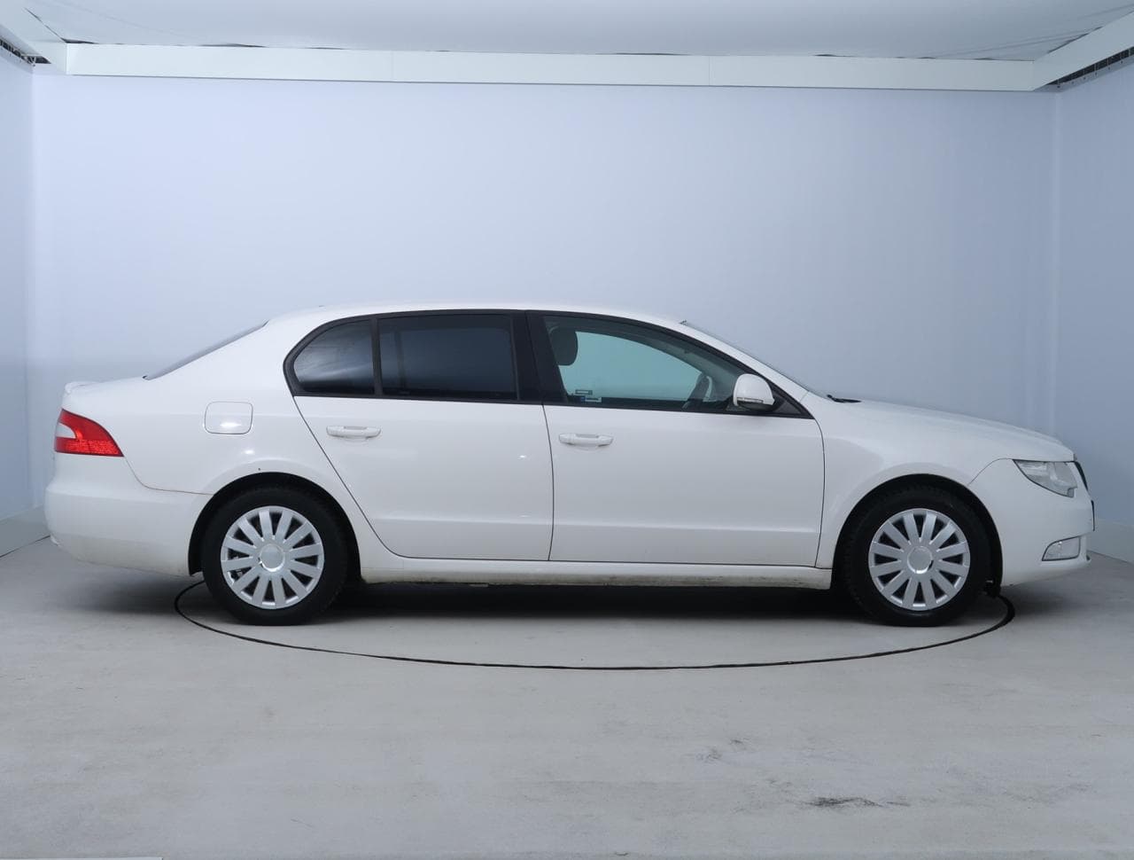 2011 Škoda SUPERB - 8
