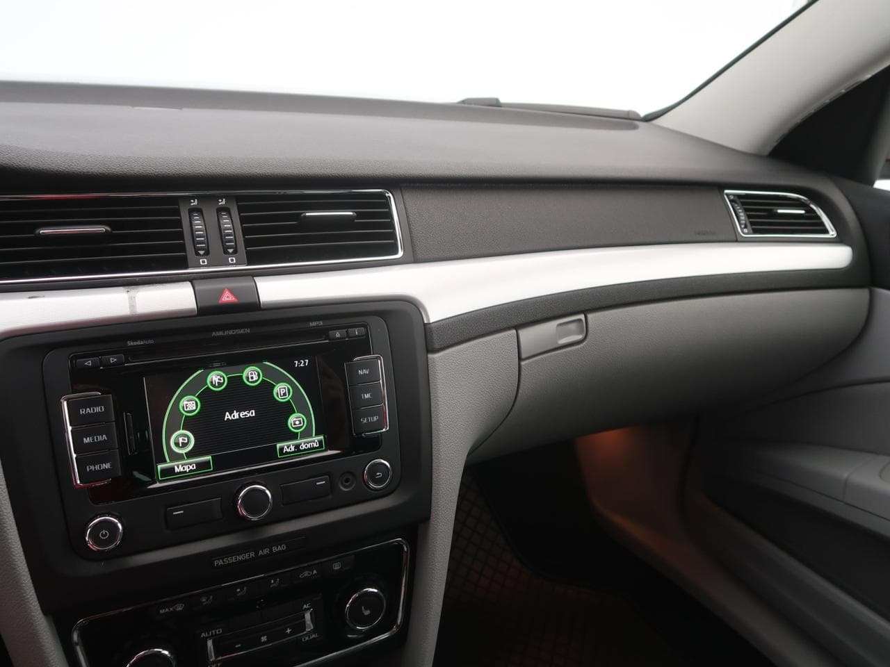 2010 Škoda SUPERB - 16