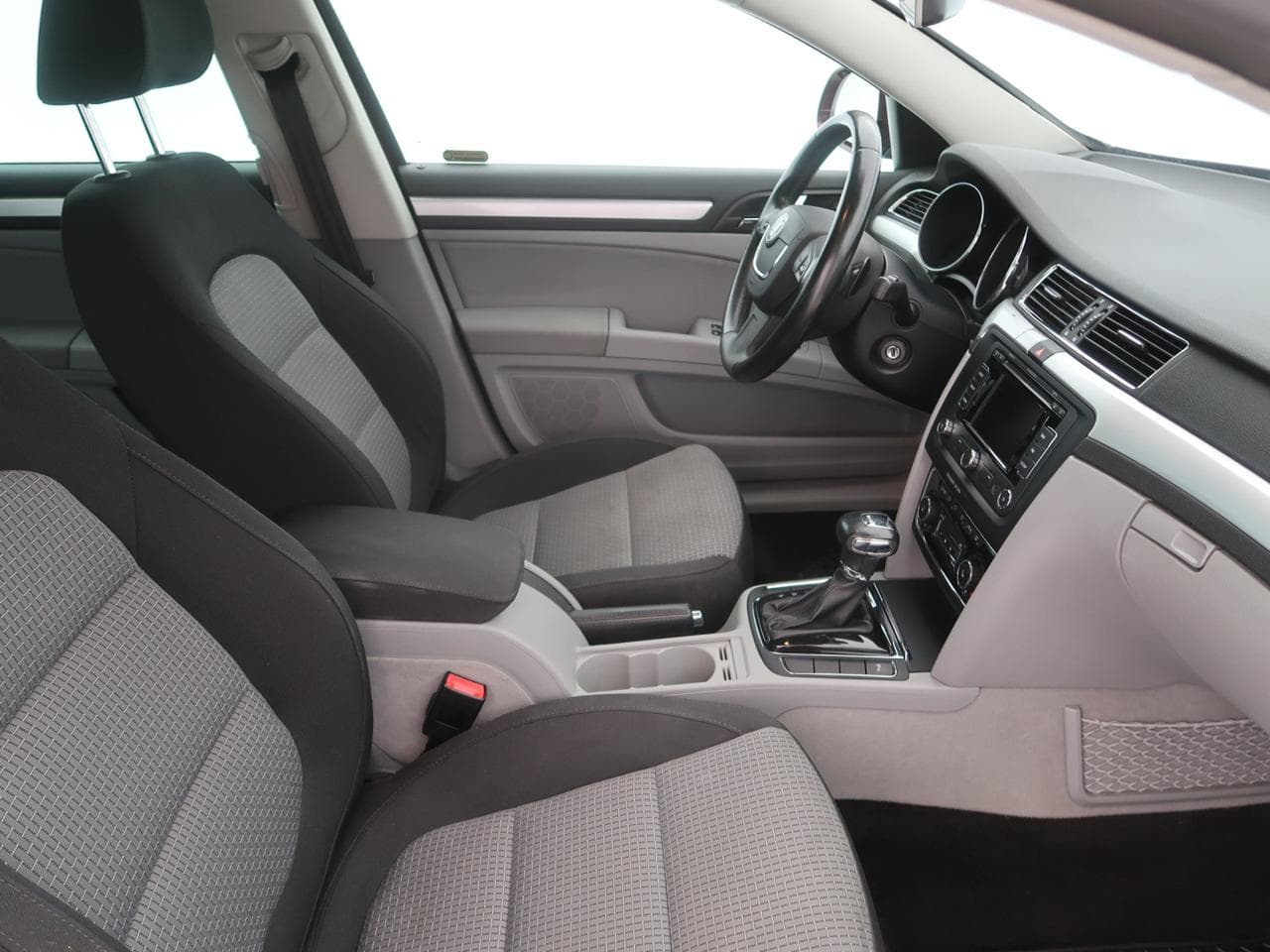 2010 Škoda SUPERB - 10