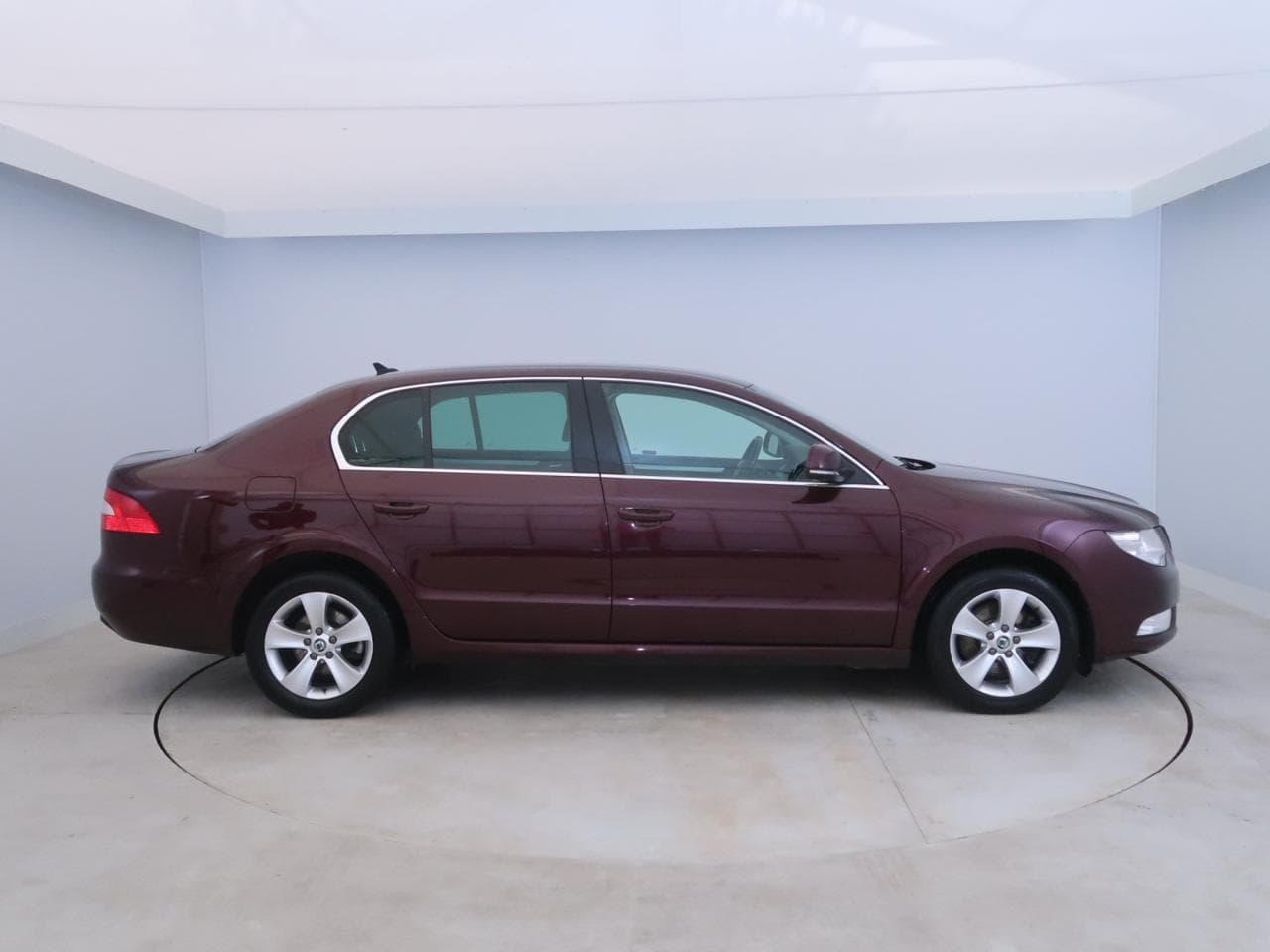 2010 Škoda SUPERB - 8