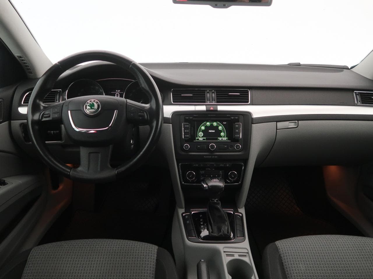 2010 Škoda SUPERB - 9