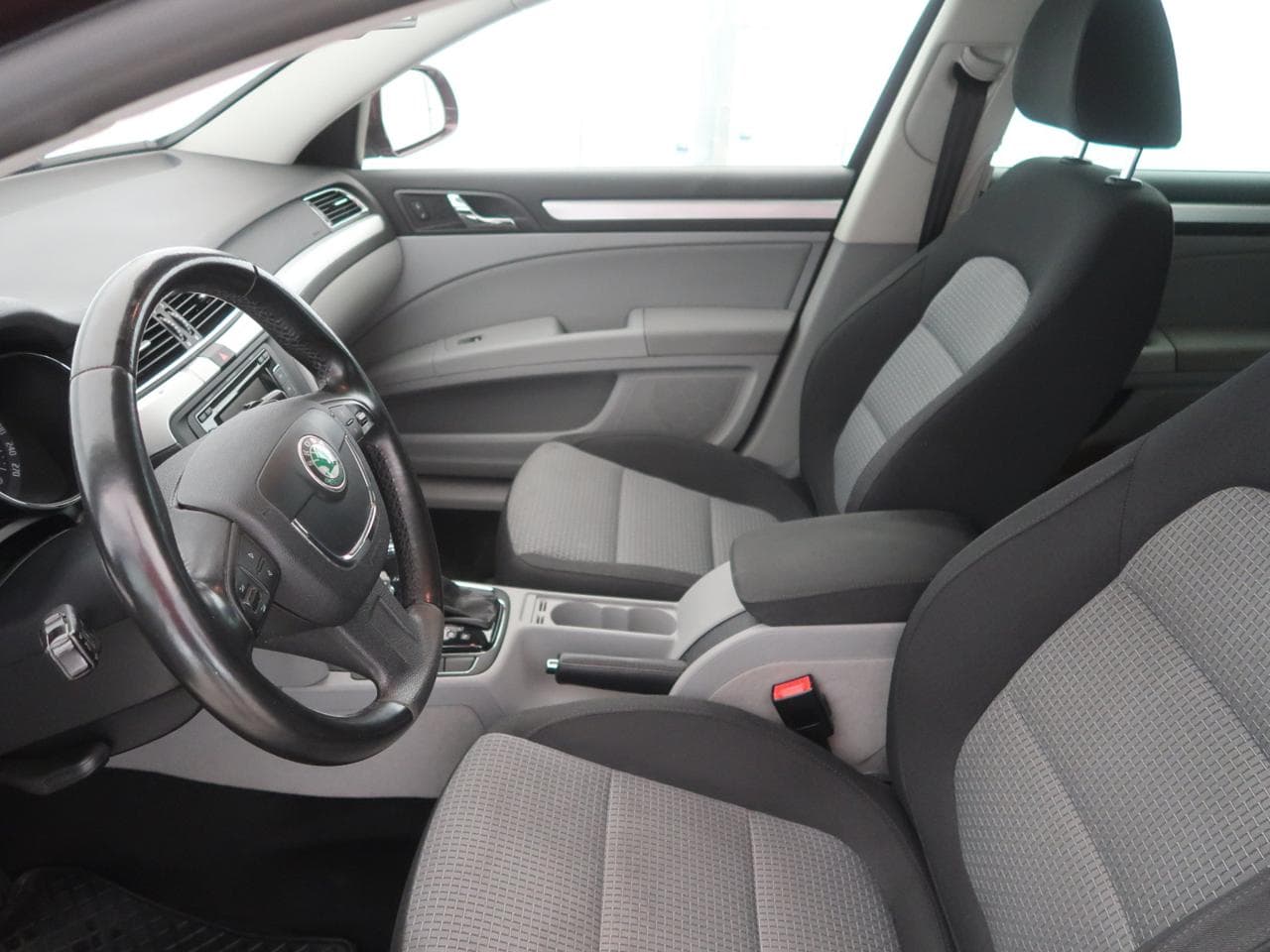 2010 Škoda SUPERB - 14