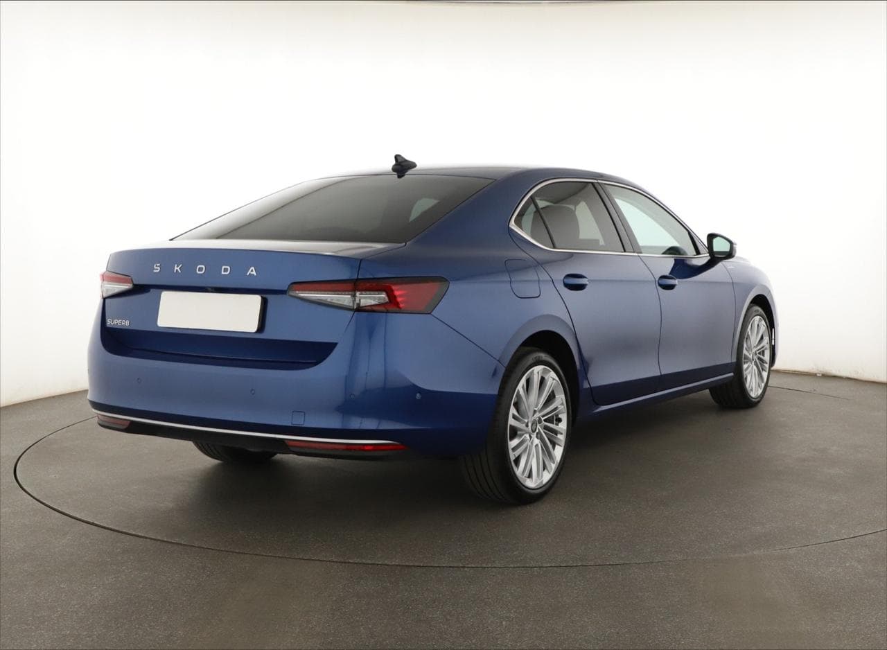 2025 Škoda SUPERB - 7