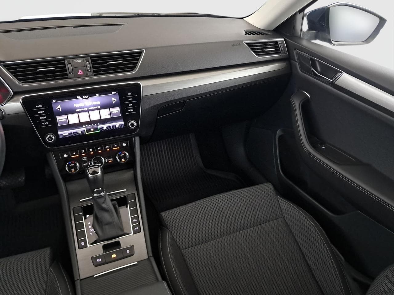 2022 Škoda SUPERB - 11