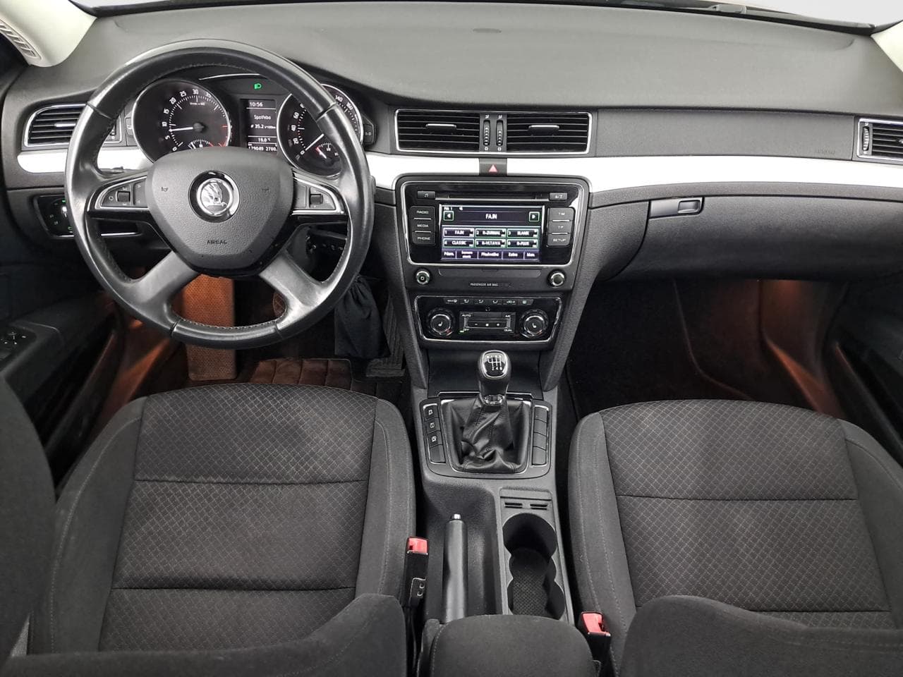 2014 Škoda SUPERB - 10