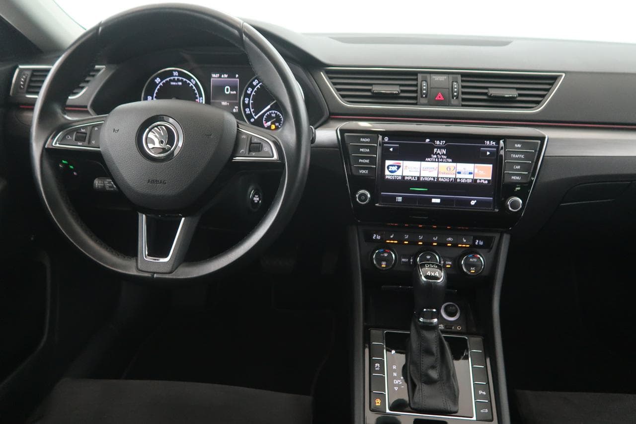 2016 Škoda SUPERB - 9