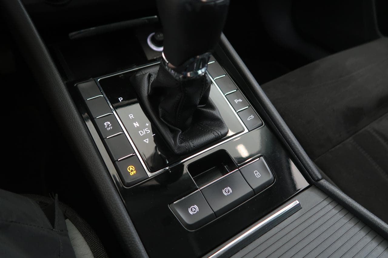 2016 Škoda SUPERB - 19