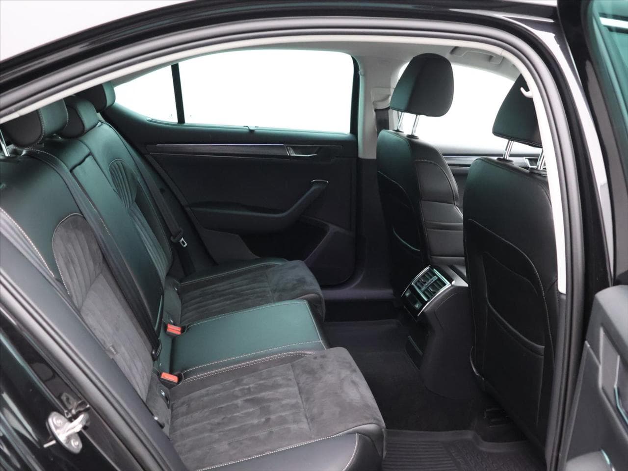2021 Škoda SUPERB - 13