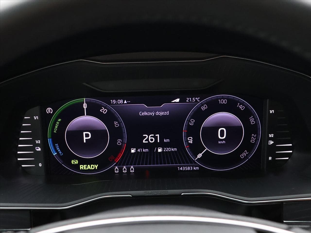 2021 Škoda SUPERB - 15