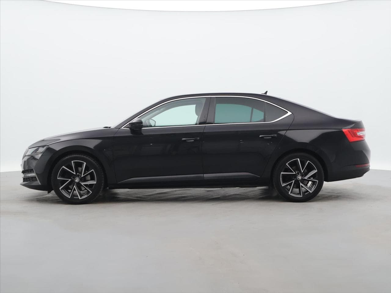 2021 Škoda SUPERB - 4