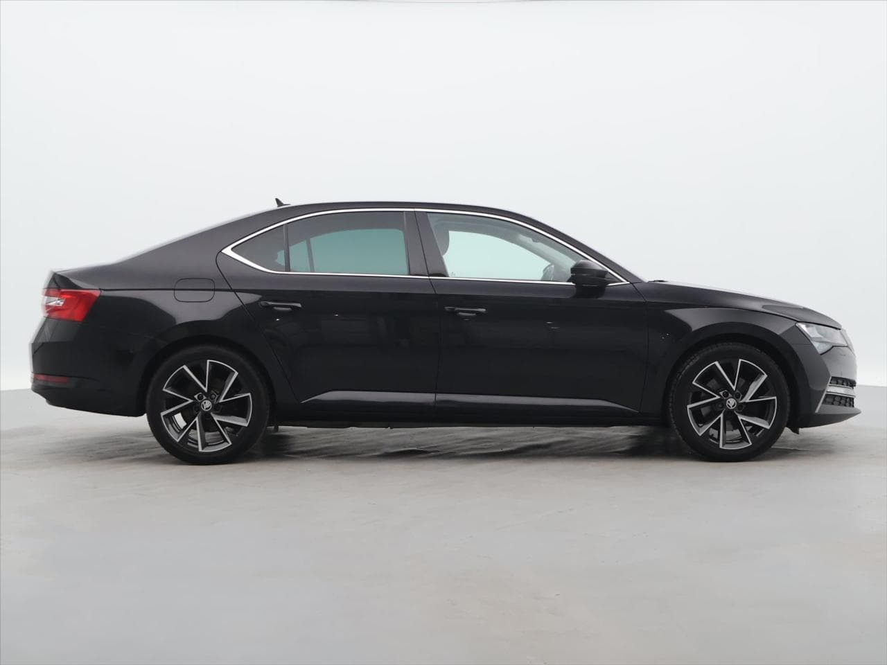 2021 Škoda SUPERB - 8