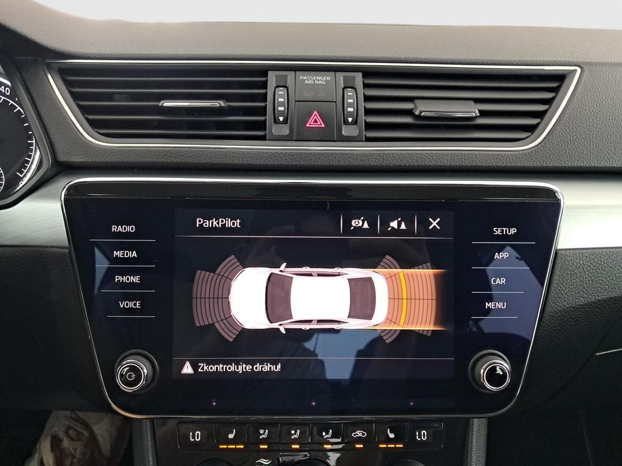 2018 Škoda SUPERB - 19