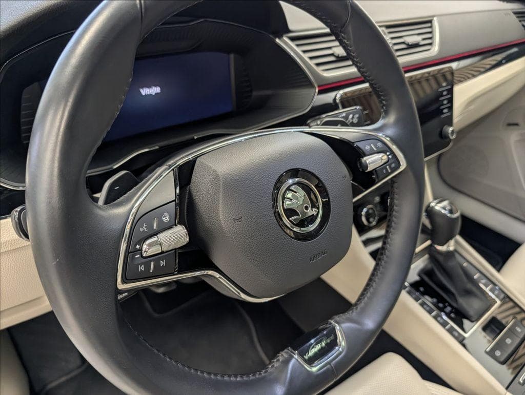 2022 Škoda SUPERB - 14
