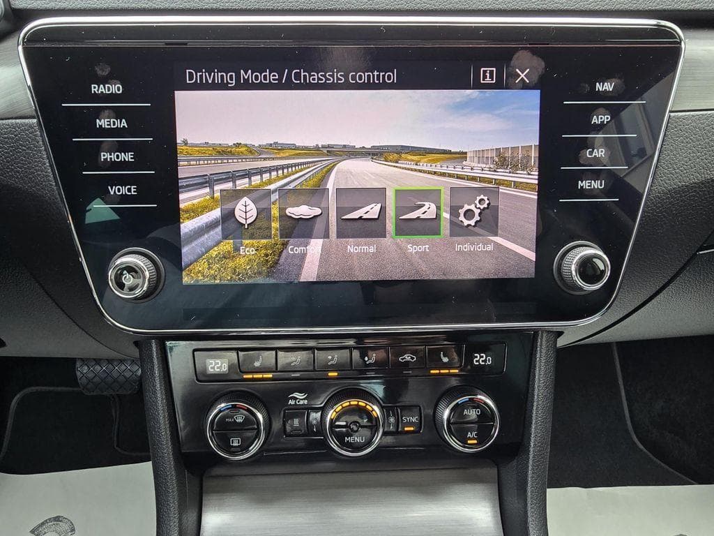 2021 Škoda SUPERB - 16