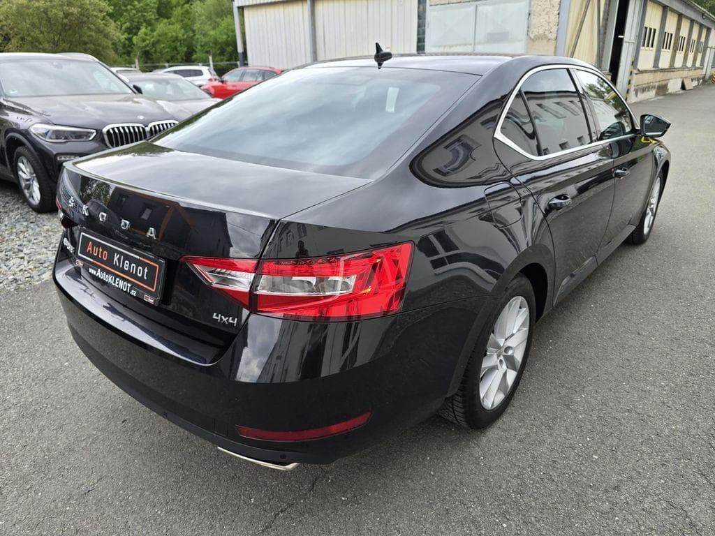 2021 Škoda SUPERB - 4