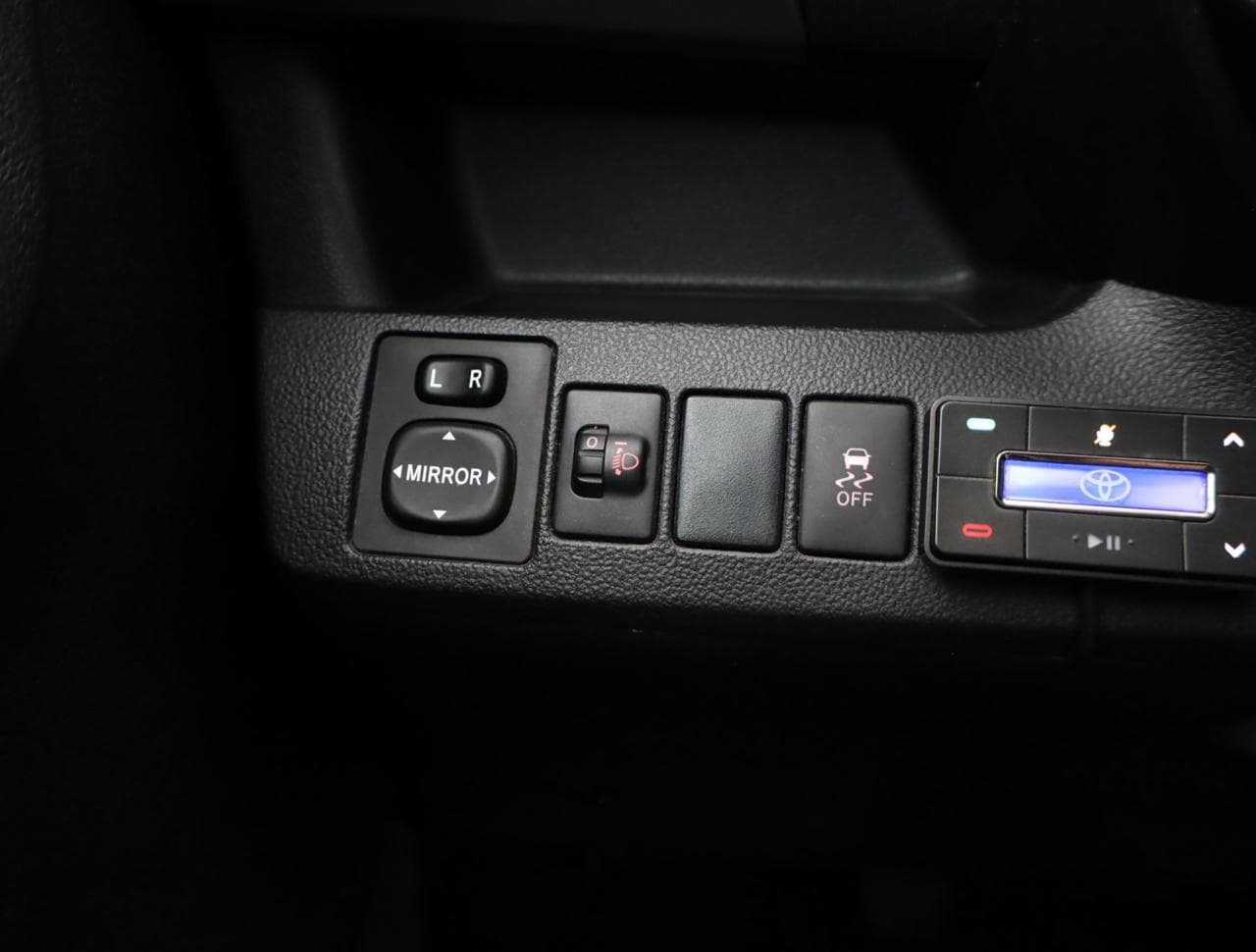 2011 Subaru TREZIA - 18