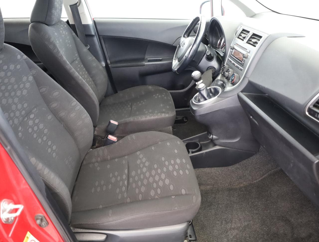 2011 Subaru TREZIA - 10