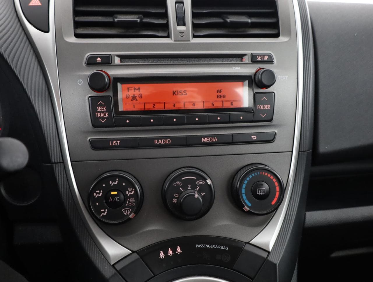 2011 Subaru TREZIA - 16