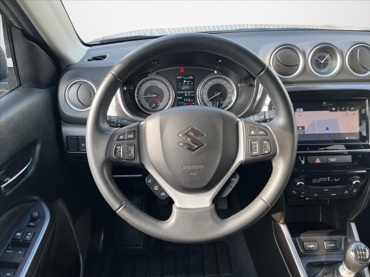 2021 Suzuki Vitara - 11