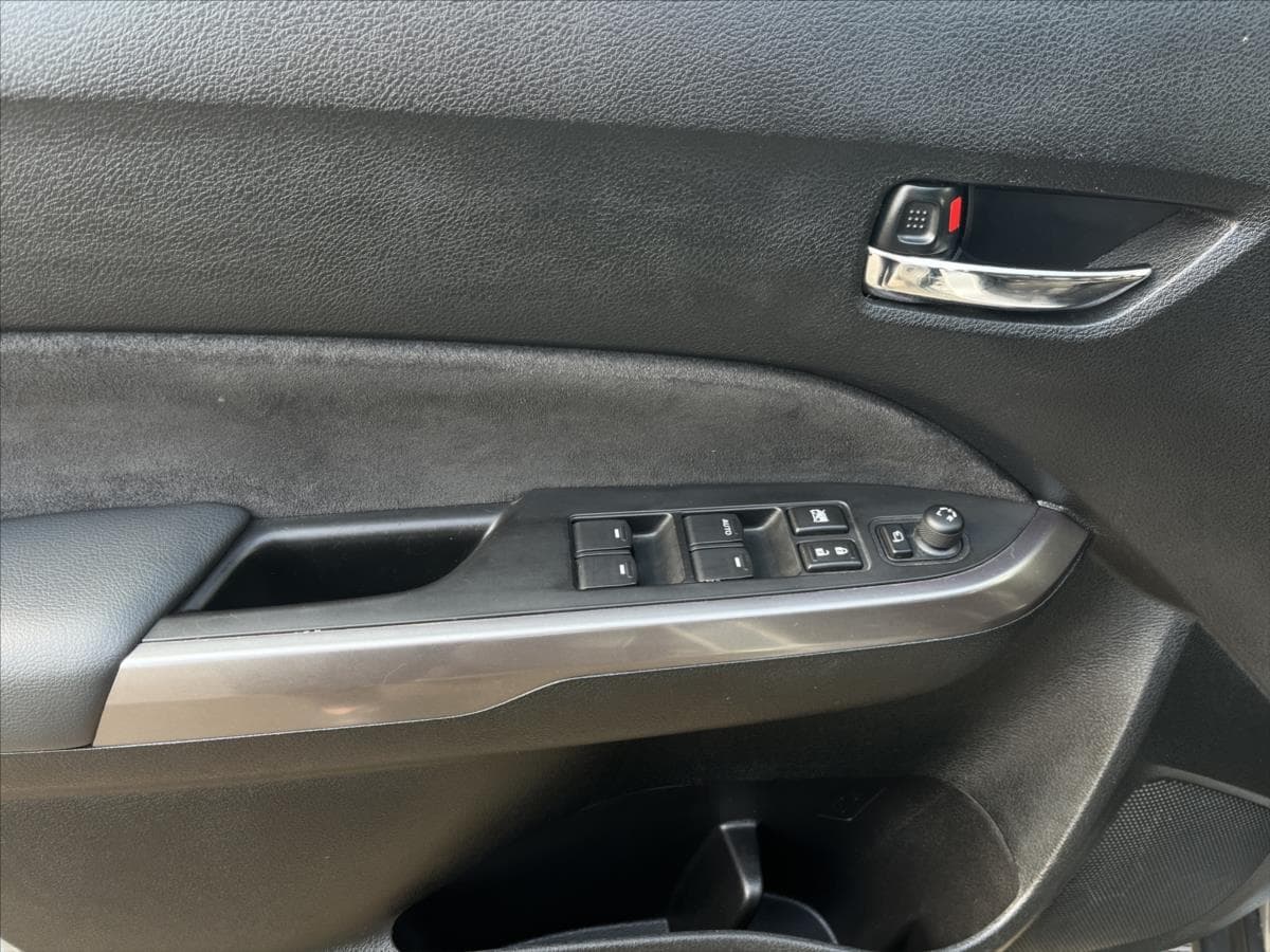 2021 Suzuki Vitara - 19