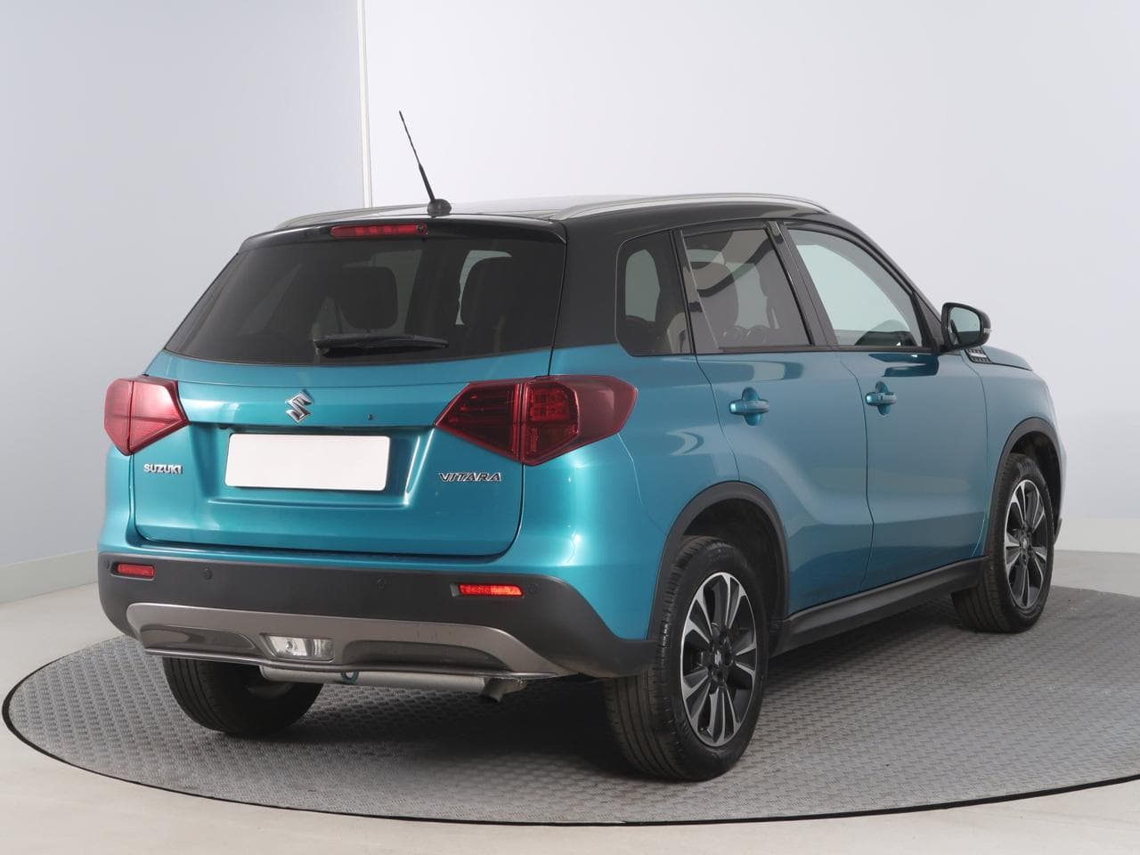 2019 Suzuki Vitara - 7