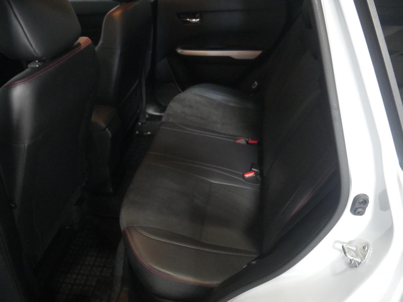 2016 Suzuki Vitara - 19