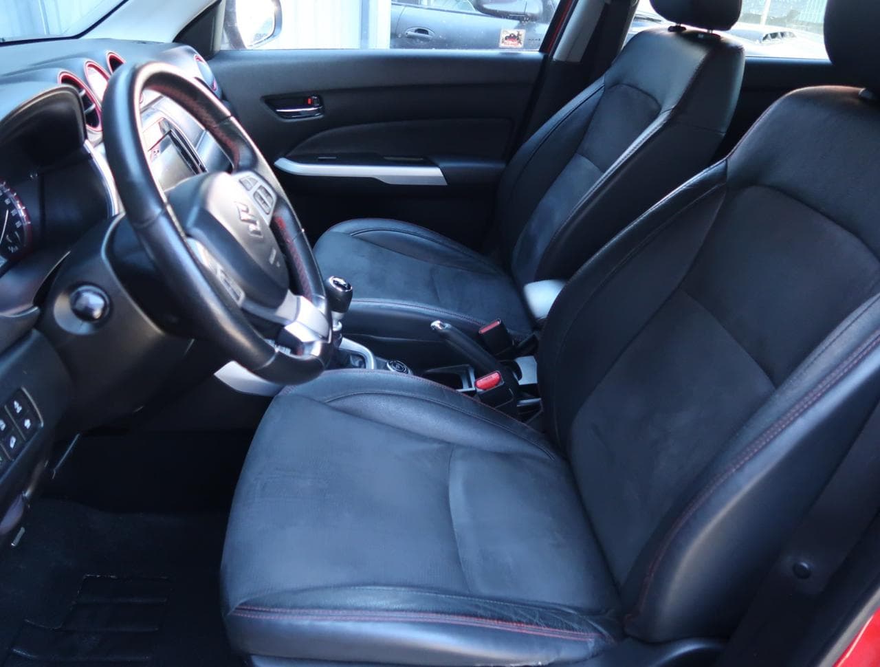 2017 Suzuki VITARA - 27