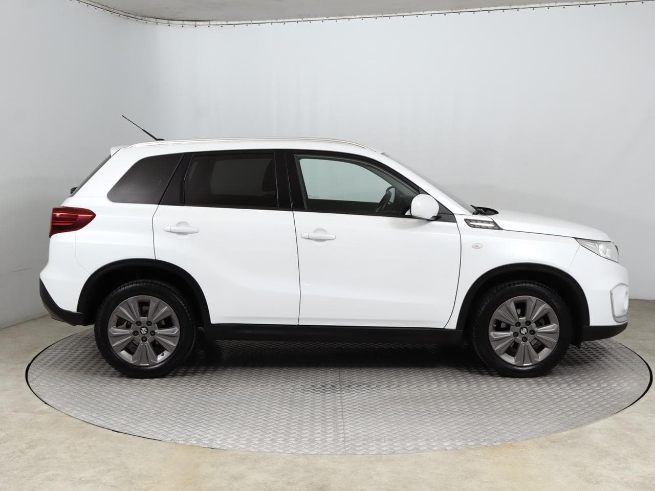 2019 Suzuki VITARA - 15