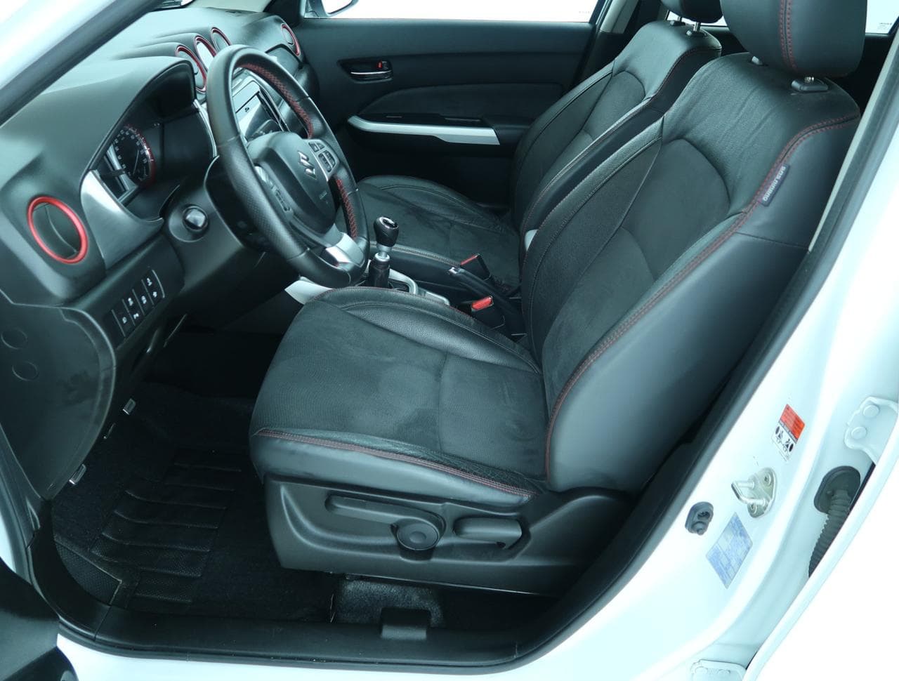2018 Suzuki VITARA - 16
