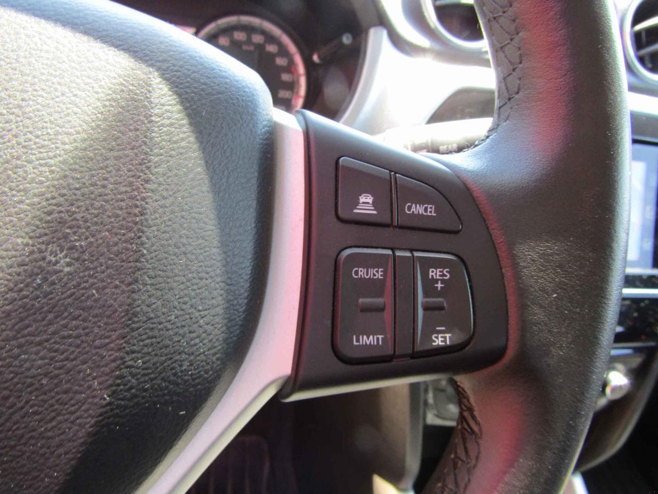 2017 Suzuki VITARA - 17