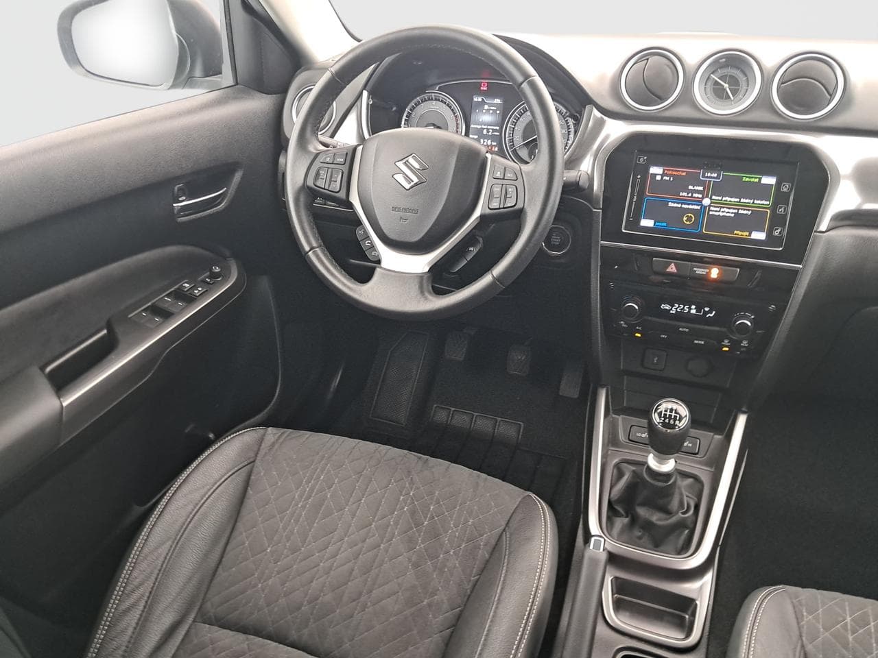 2019 Suzuki VITARA - 10