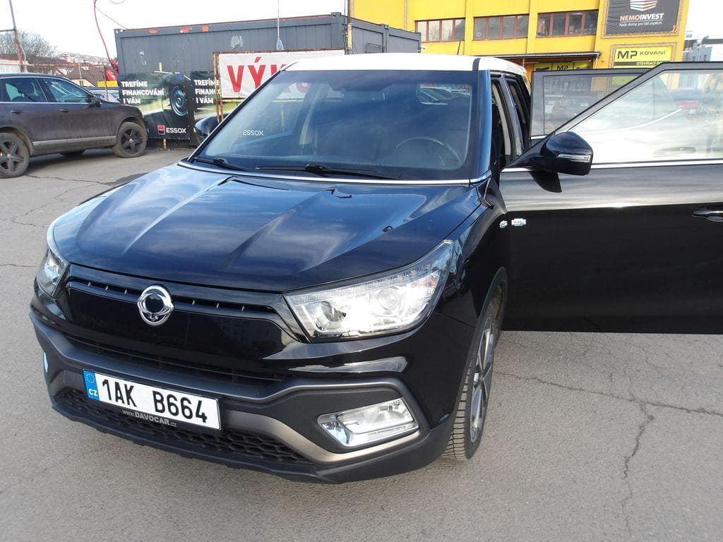 2016 SsangYong Xlv - 15