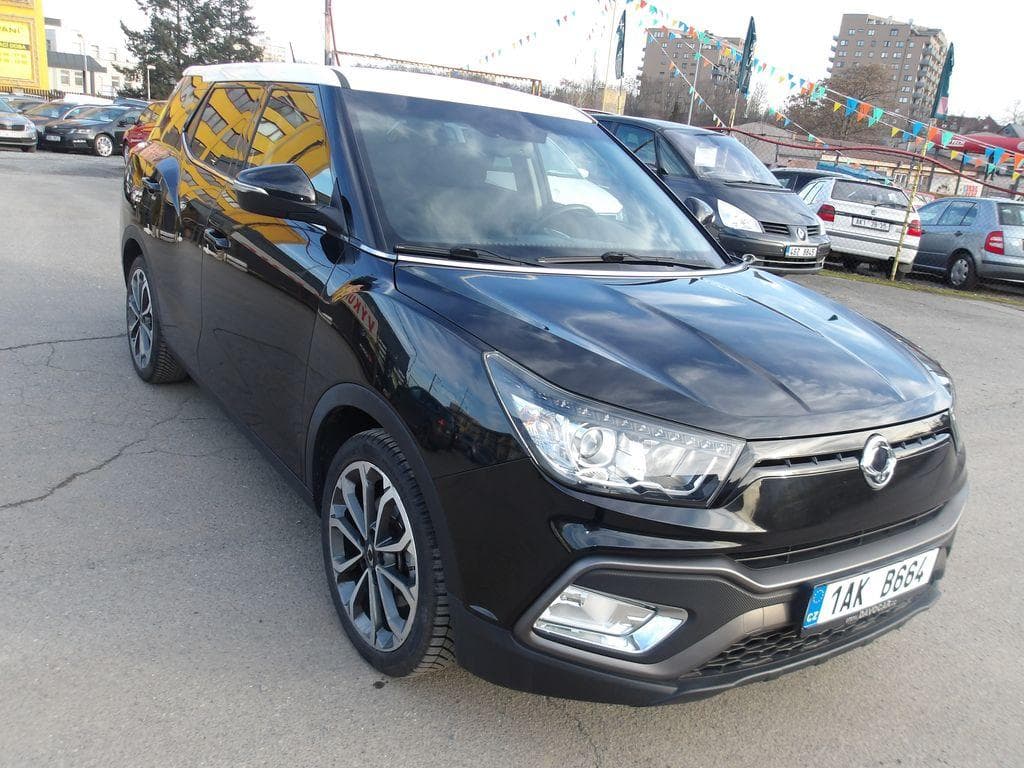 2016 SsangYong Xlv - 2