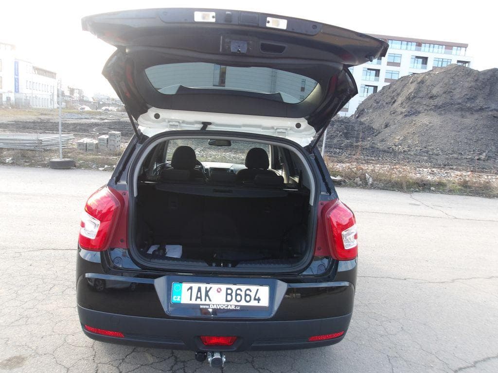 2016 SsangYong Xlv - 16