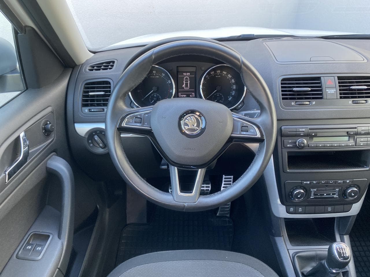 2014 Škoda YETI - 11