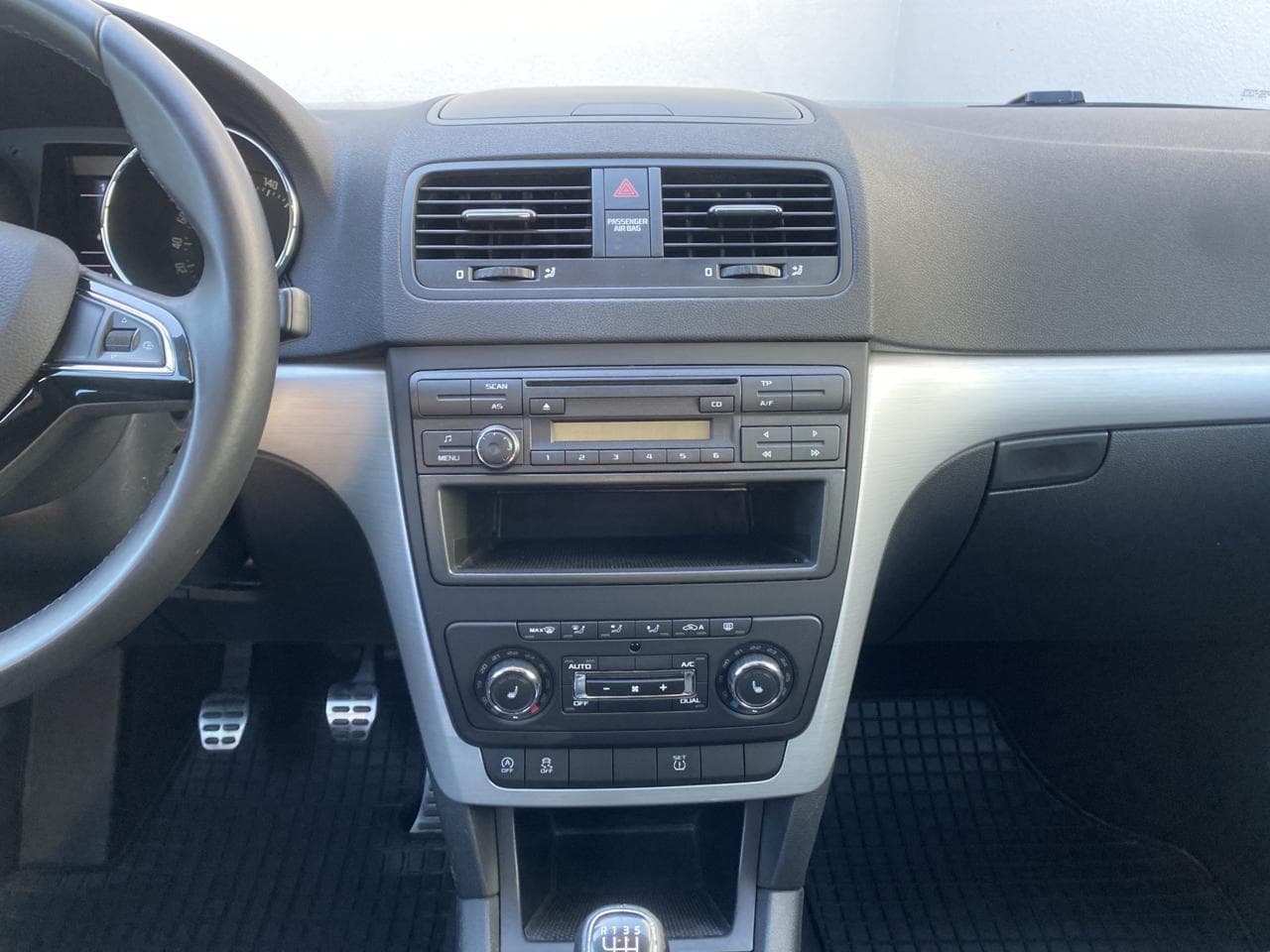 2014 Škoda YETI - 12