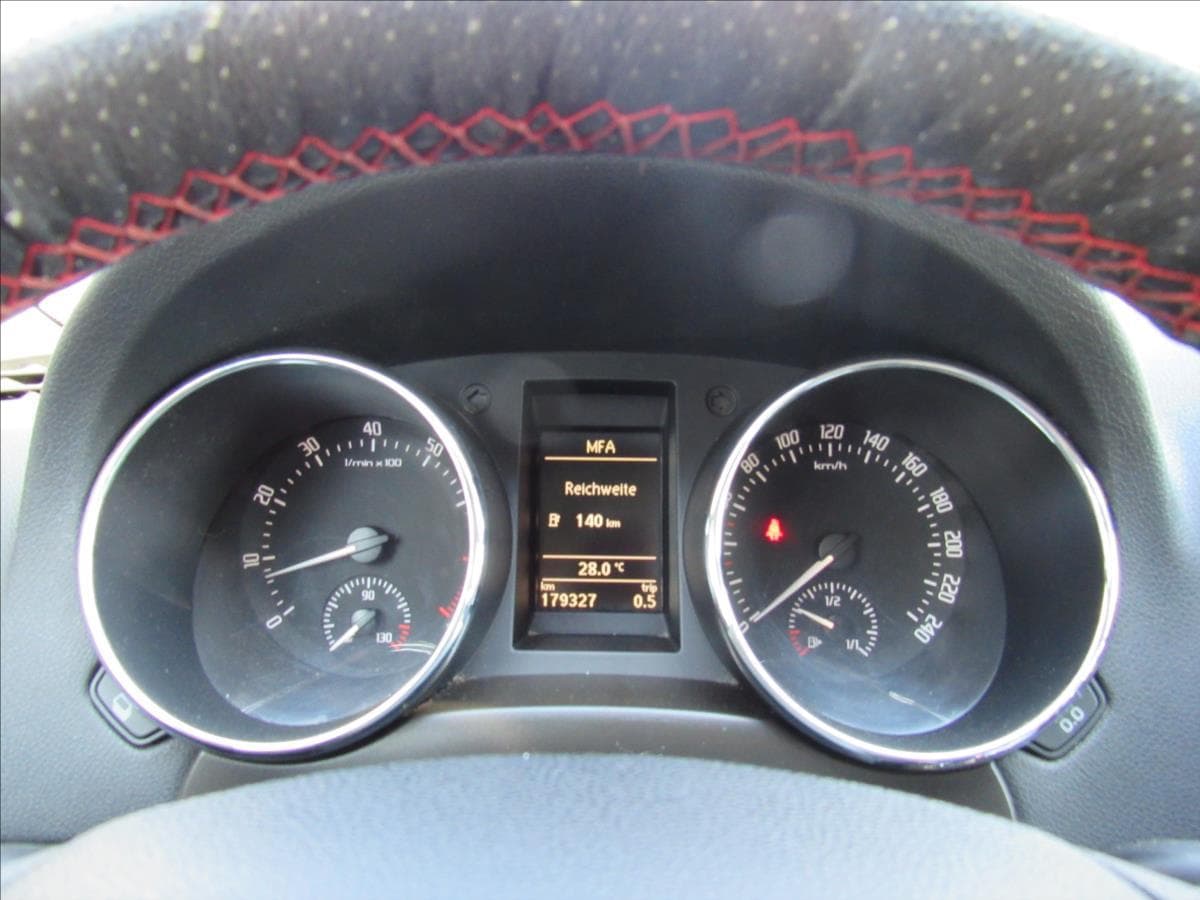 2010 Škoda YETI - 13