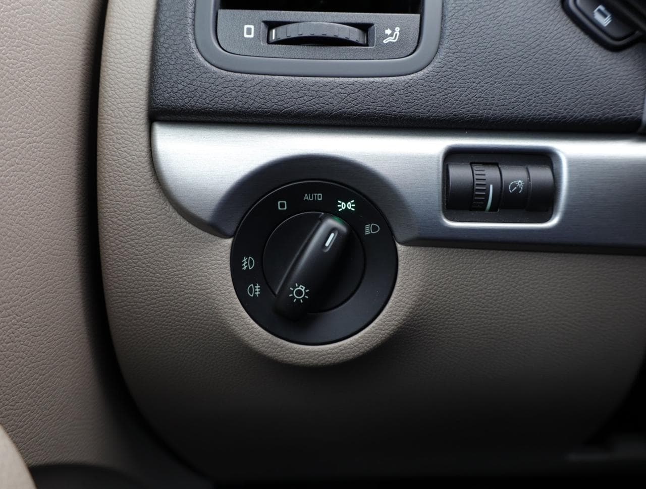 2012 Škoda YETI - 19