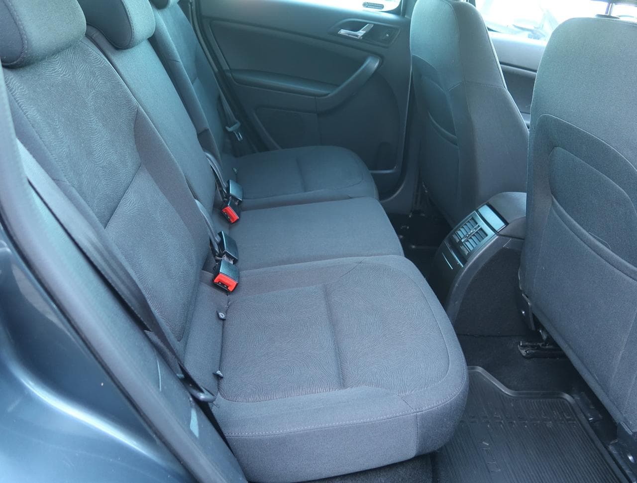 2015 Škoda Yeti - 25