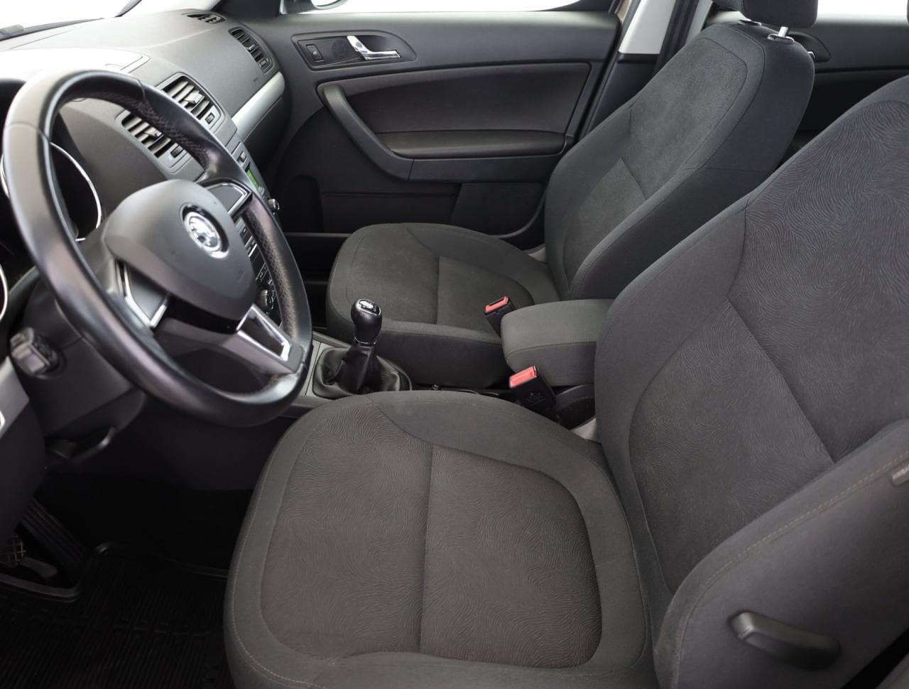 2015 Škoda Yeti - 25