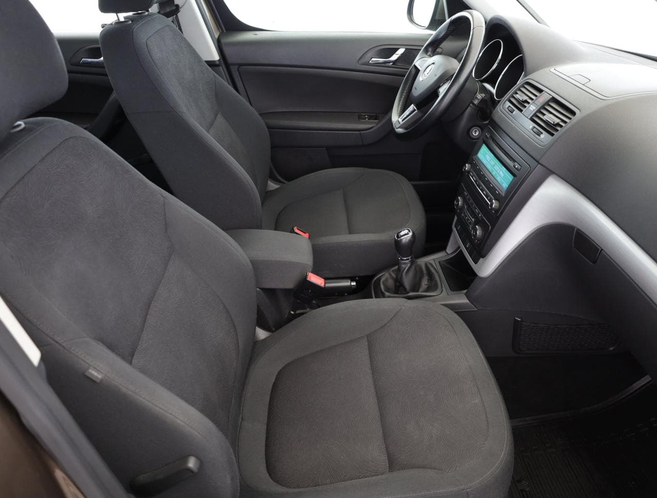 2015 Škoda Yeti - 19