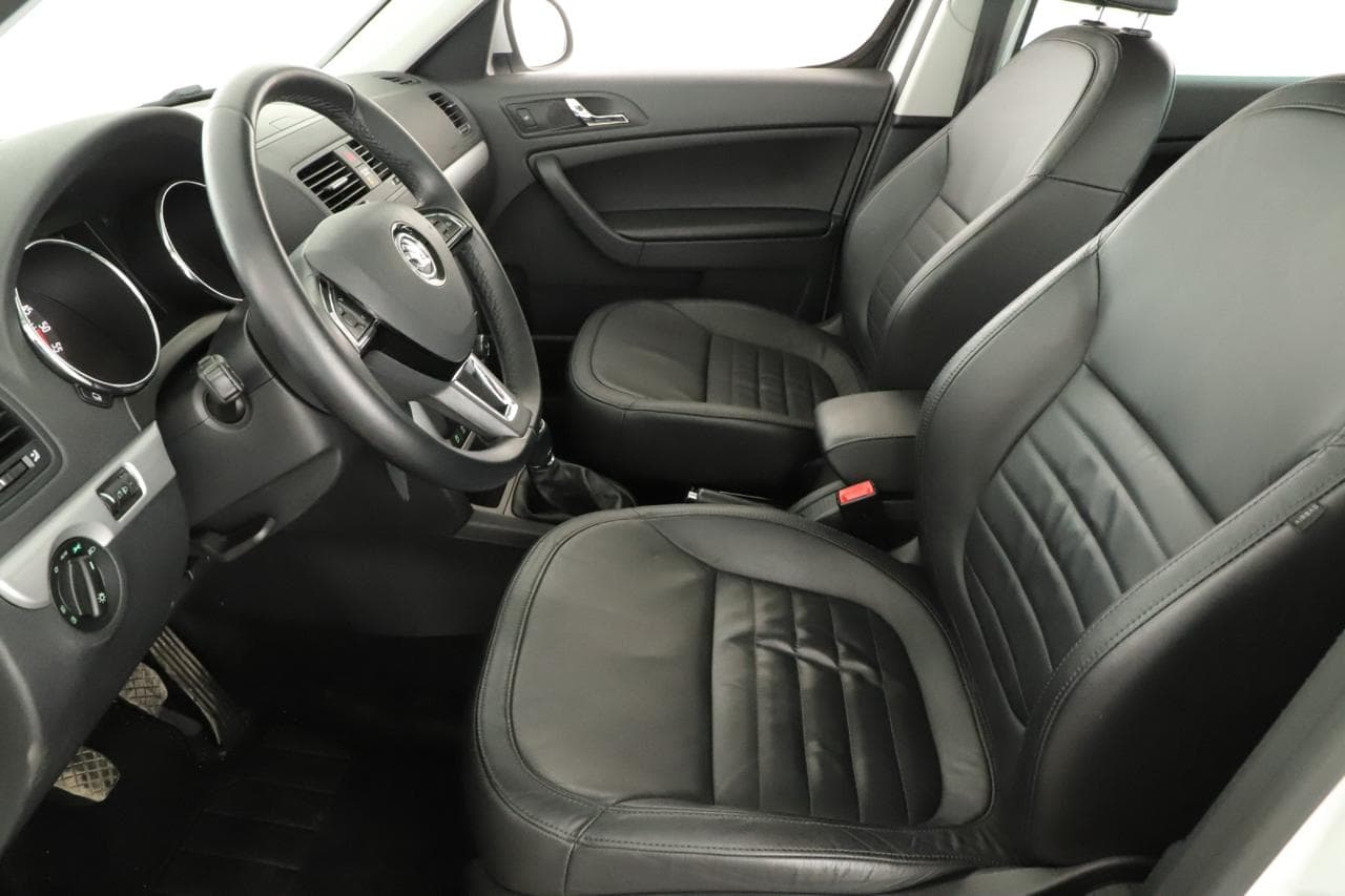 2014 Škoda Yeti - 25