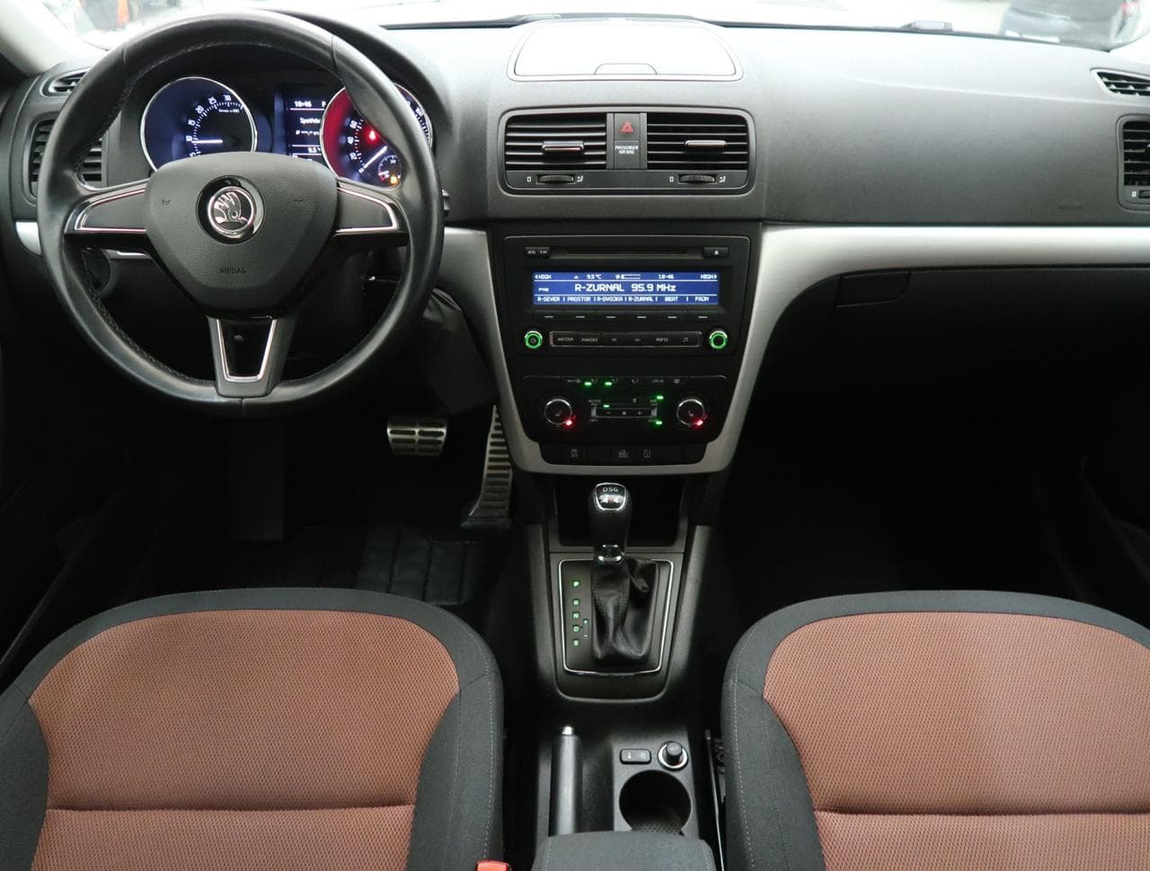 2015 Škoda Yeti - 19