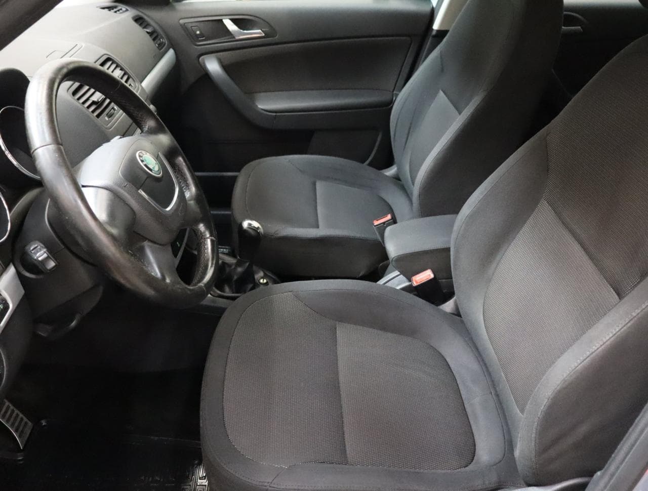 2010 Škoda YETI - 16