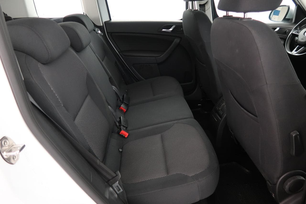 2015 Škoda YETI - 13