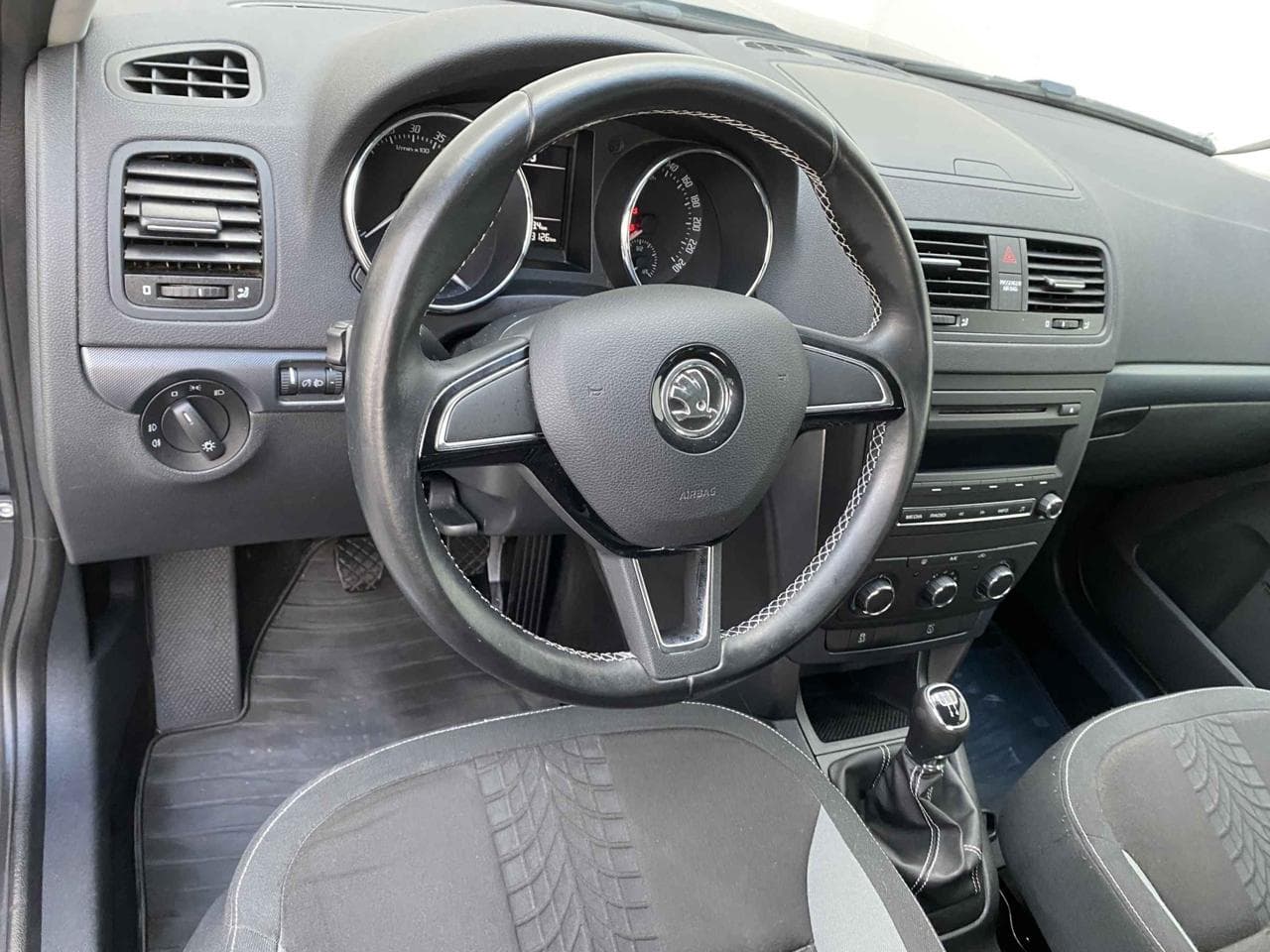 2014 Škoda YETI - 23
