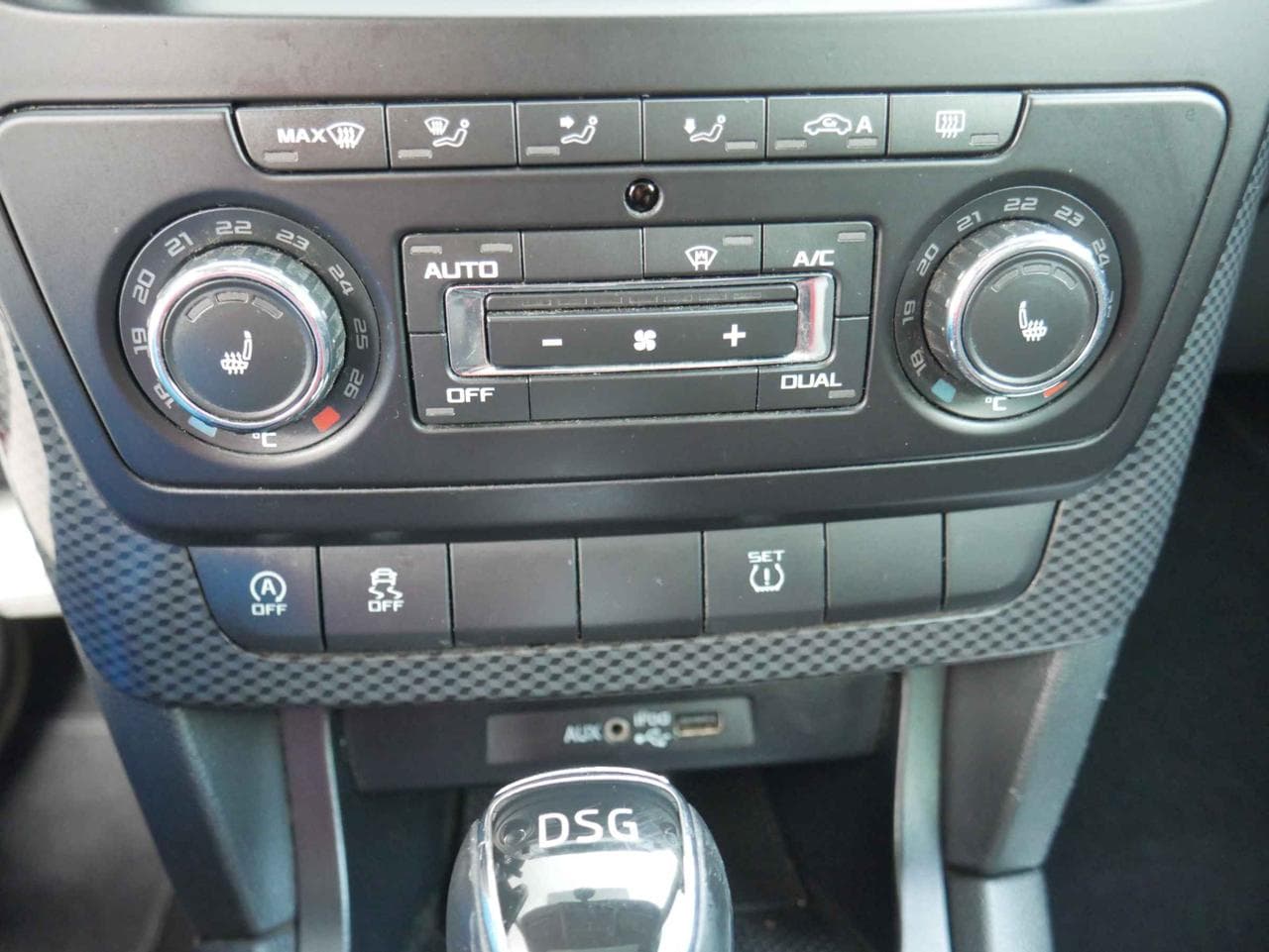 2015 Škoda YETI - 30