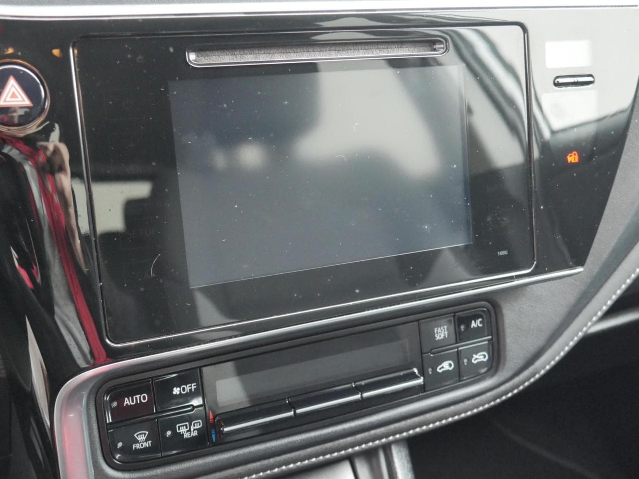 2017 Toyota AURIS - 11