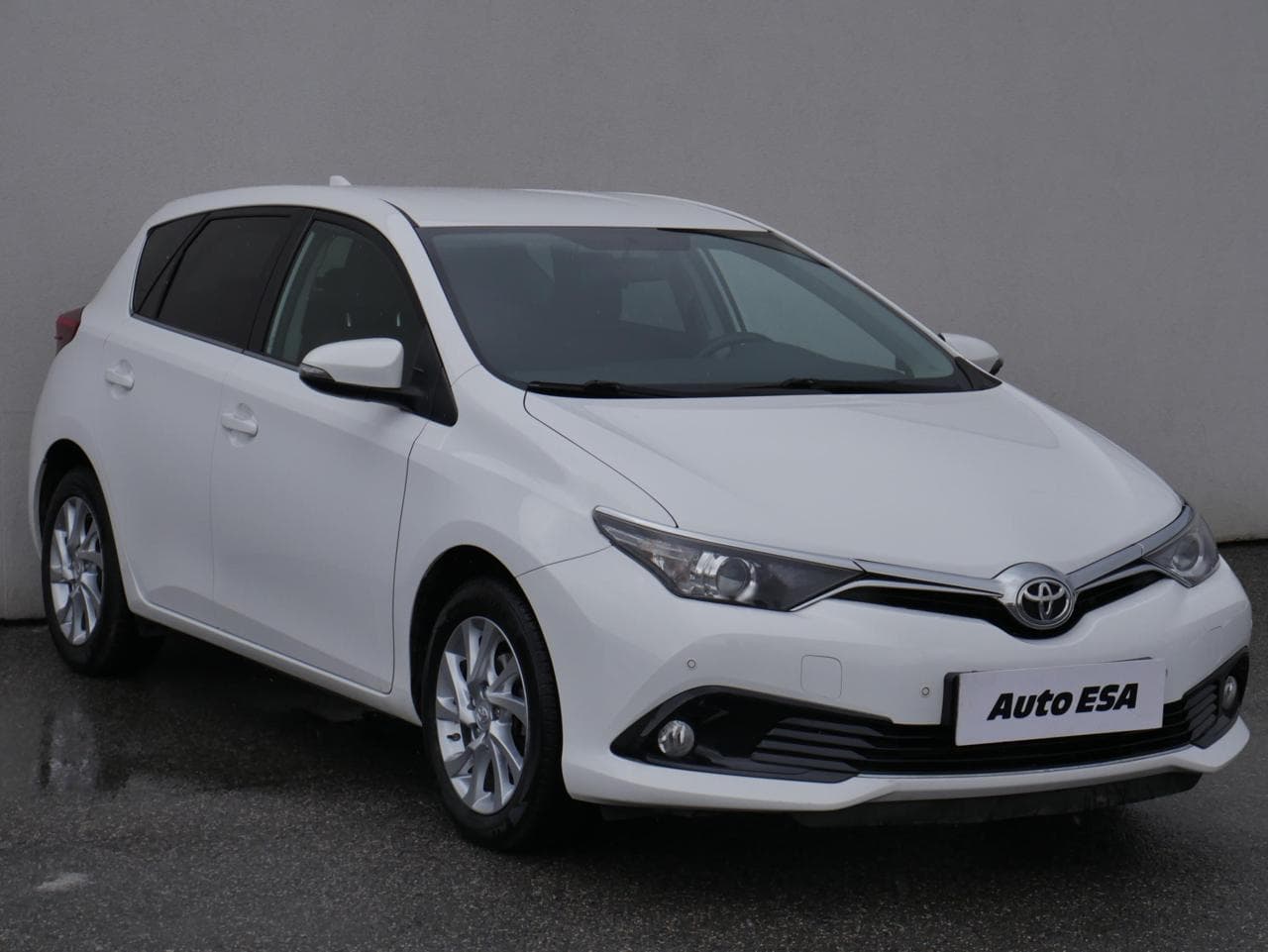 2017 Toyota AURIS